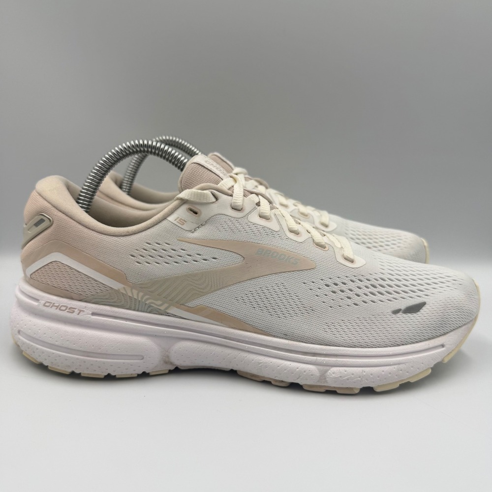 Brooks Ghost 15 Womens Size 9 Running Shoes Athletic Tan Cream White Sneakers
